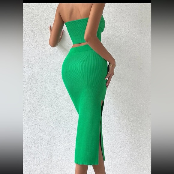 Green Knit Set - Picture 2 of 6